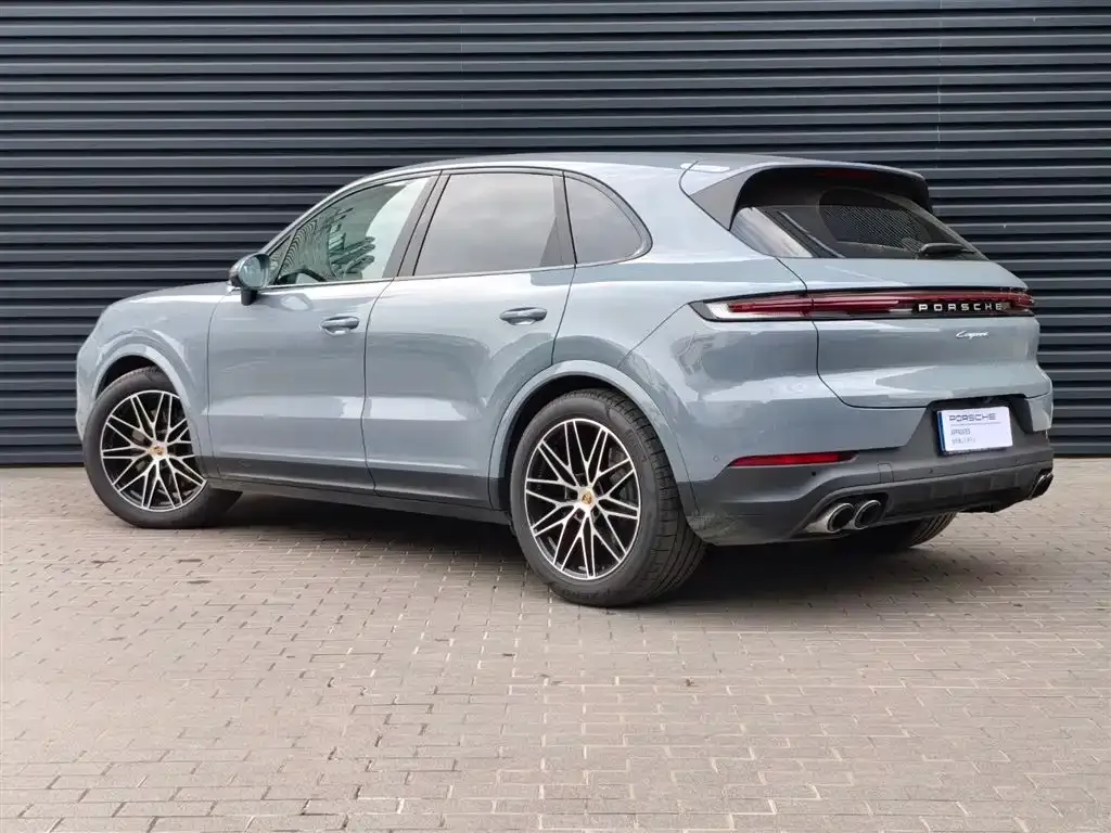 Porsche Cayenne — фото 10
