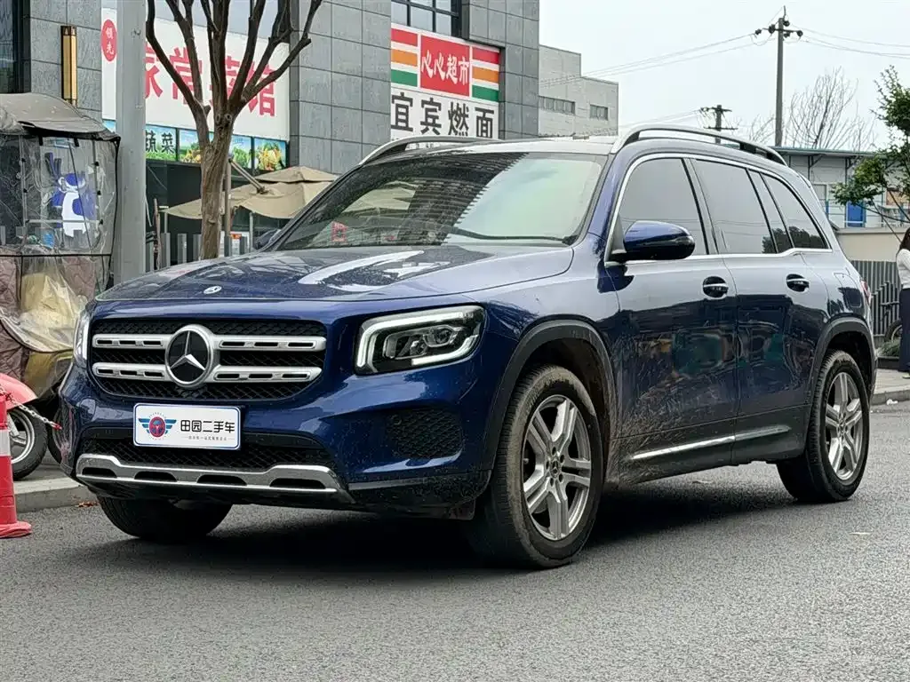 Mercedes-Benz GLB — фото 1