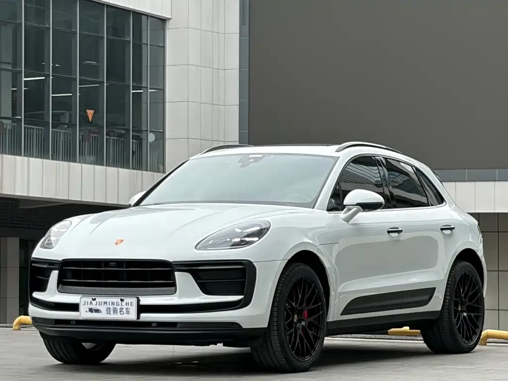 Porsche Macan — фото 1