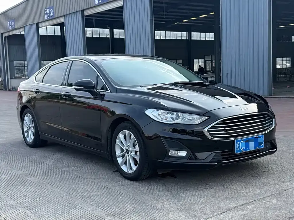 Ford Mondeo — фото 8