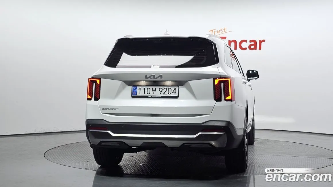 Kia Sorento — фото 7