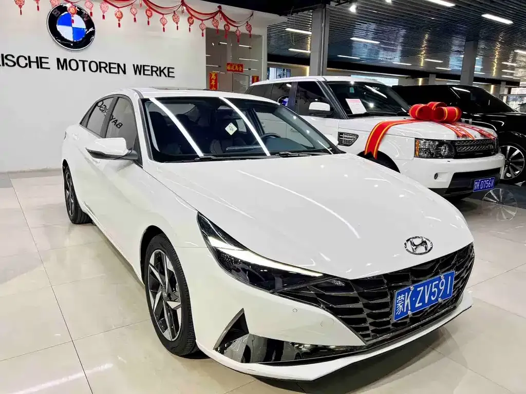 Hyundai Elantra — фото 6