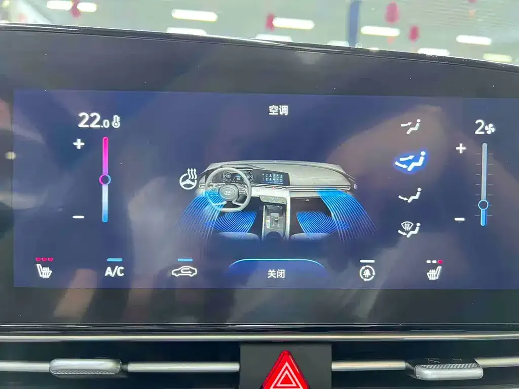Hyundai Elantra — фото 2