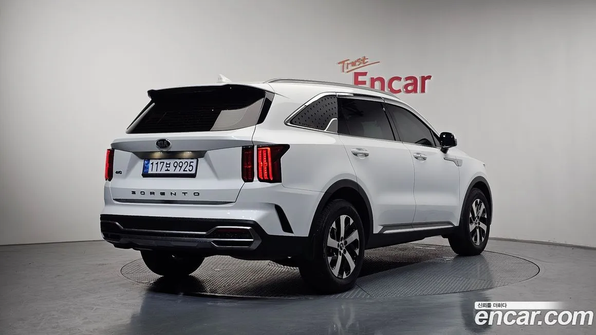Kia Sorento — фото 9