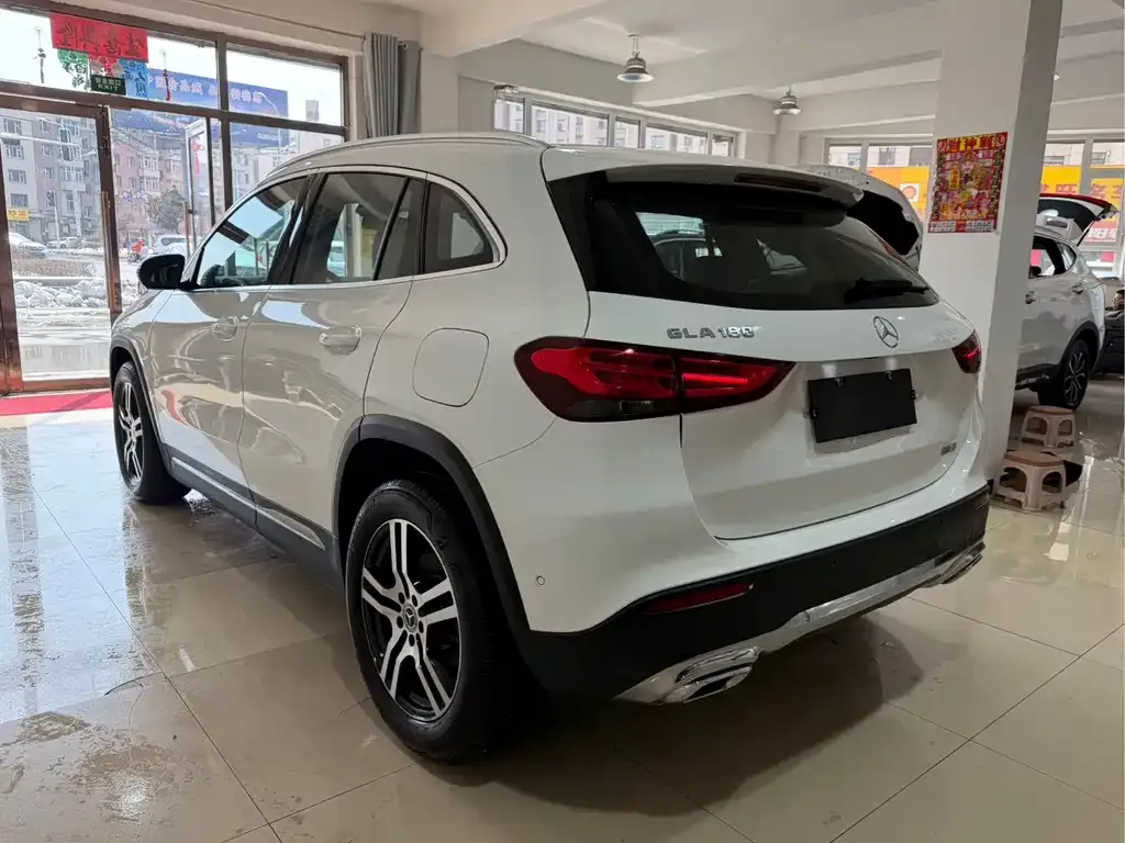 Mercedes-Benz GLA — фото 4