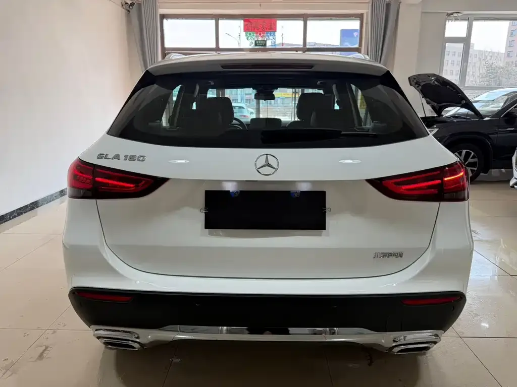 Mercedes-Benz GLA — фото 3