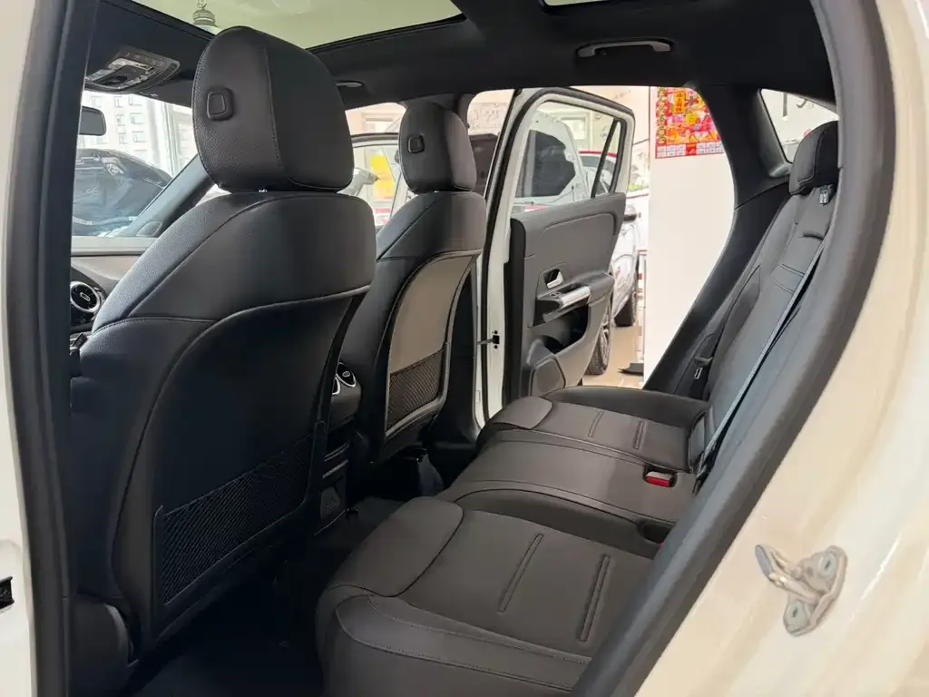 Mercedes-Benz GLA — фото 5