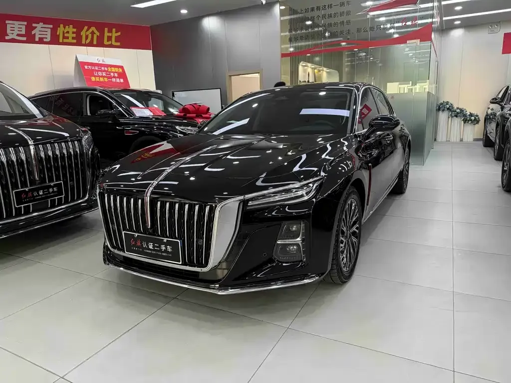 Hongqi H5 — фото 1