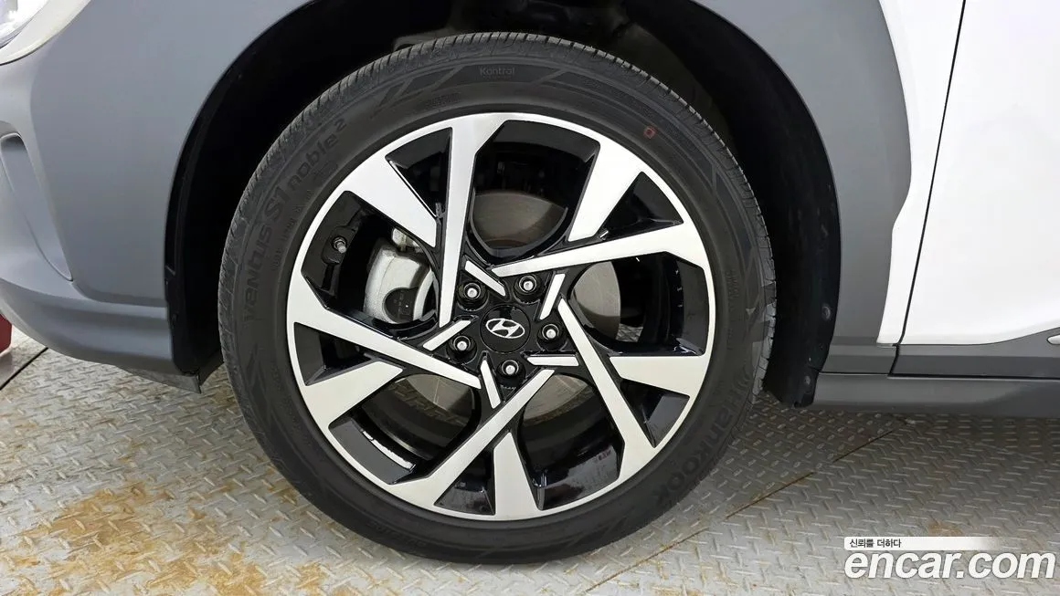 Hyundai Kona — фото 10