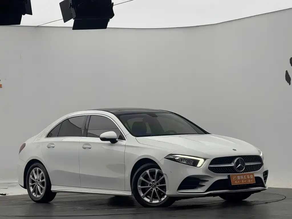 Mercedes-Benz A-Class — фото 10