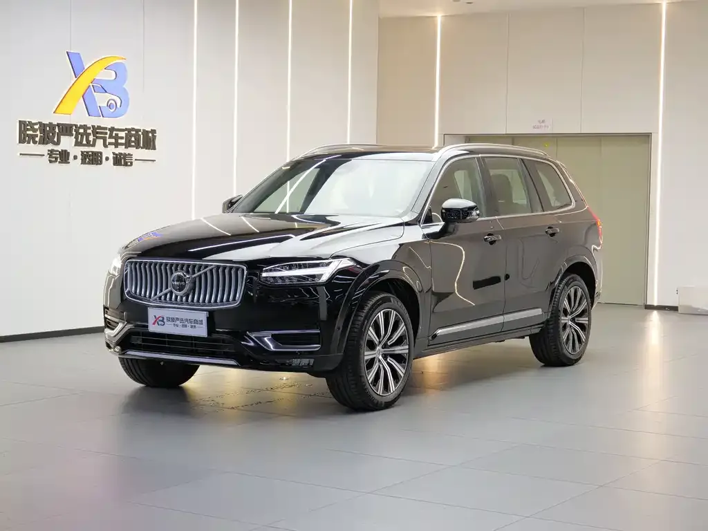 Volvo XC90 — фото 1