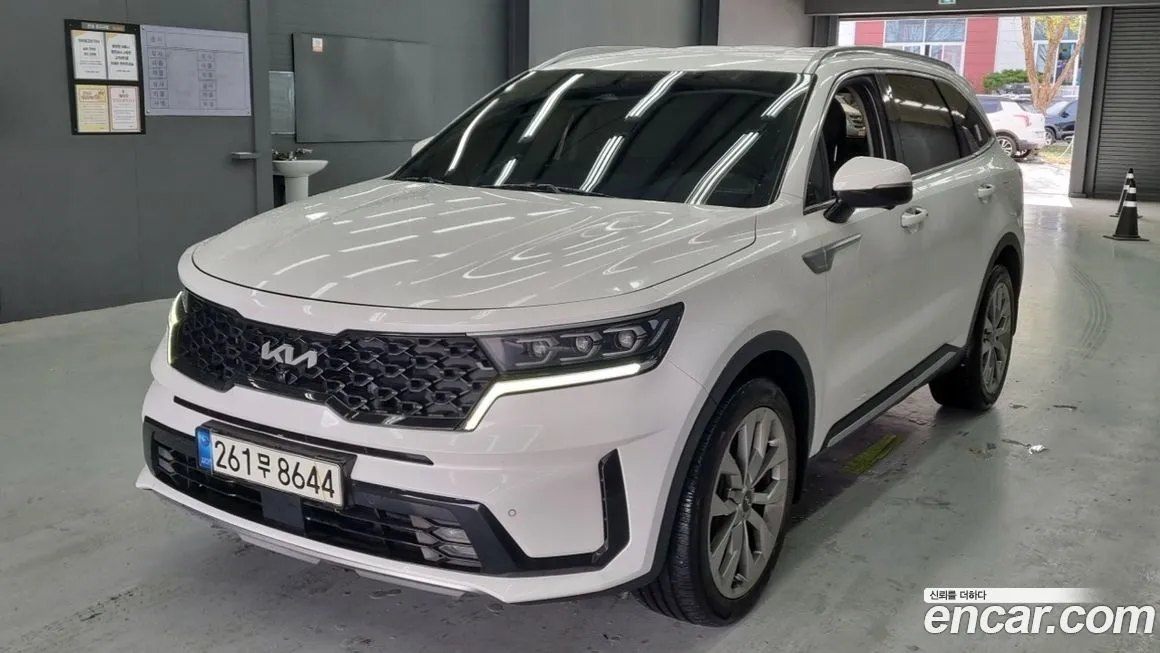 Kia Sorento — фото 1