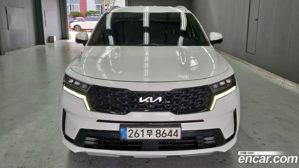 Kia Sorento — фото 6