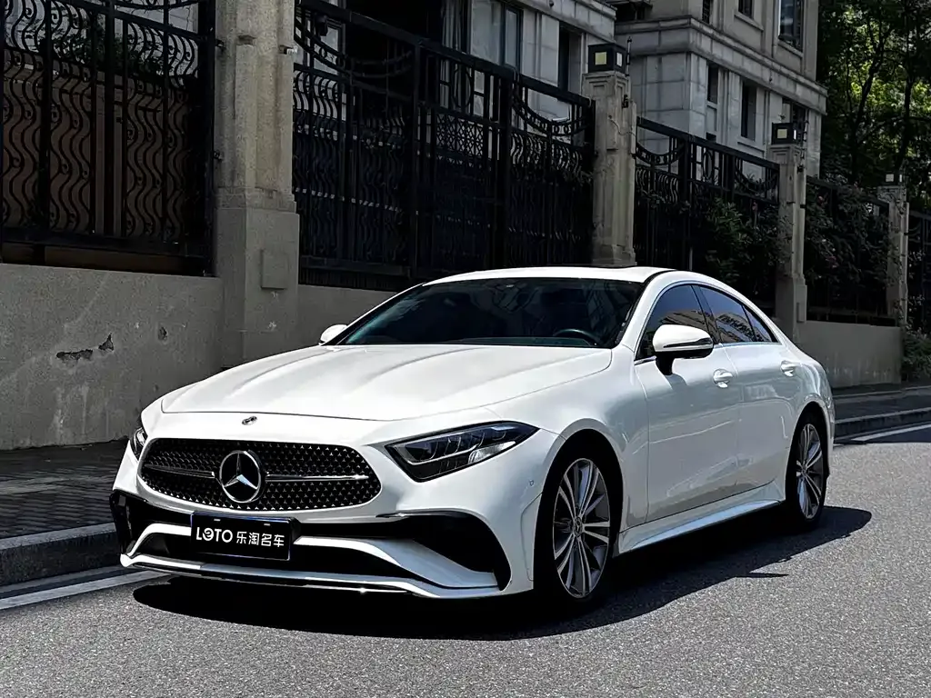 Mercedes-Benz CLS — фото 1