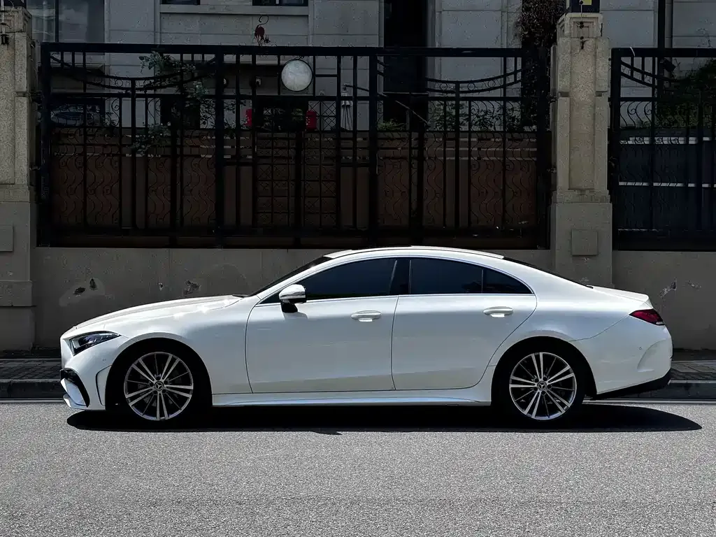 Mercedes-Benz CLS — фото 2