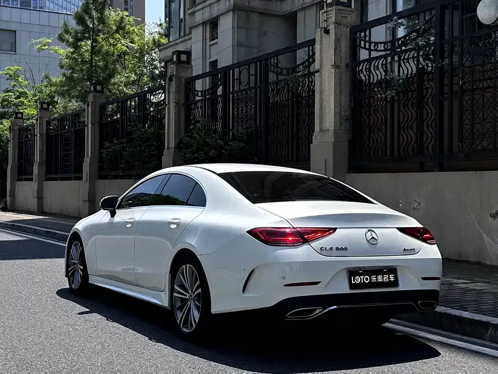 Mercedes-Benz CLS — фото 6