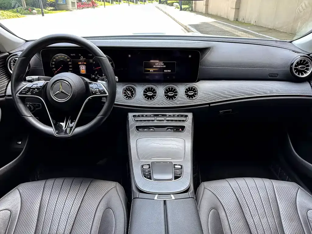 Mercedes-Benz CLS — фото 9
