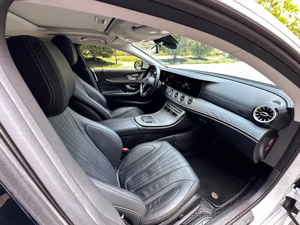 Mercedes-Benz CLS — фото 8