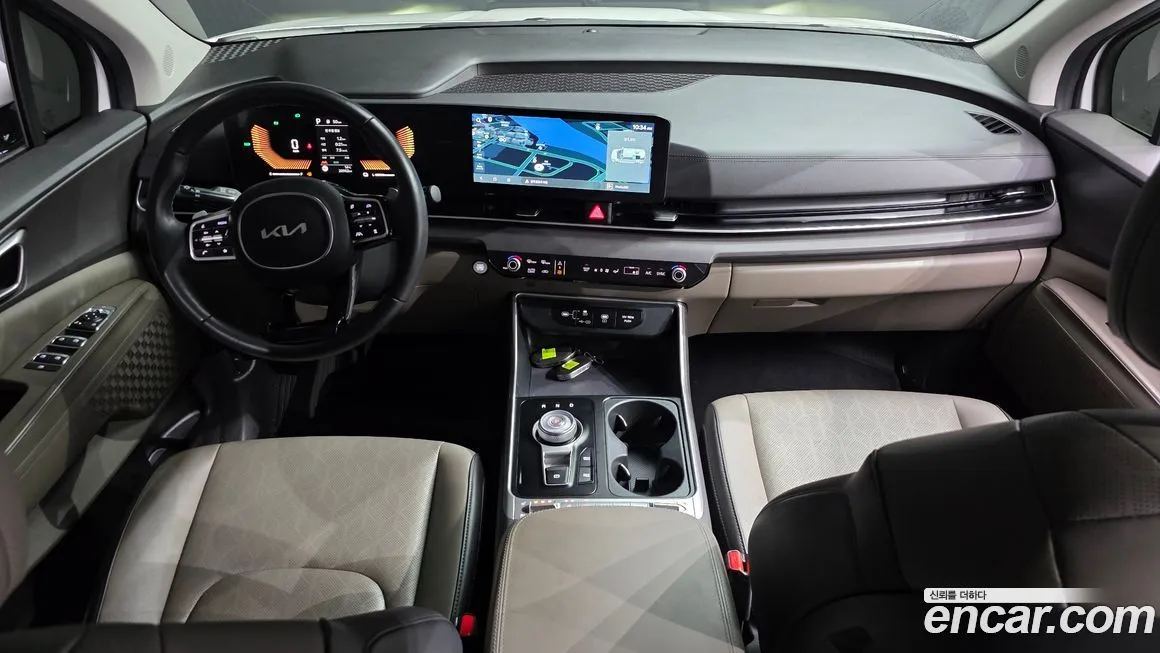 Kia Carnival — фото 10