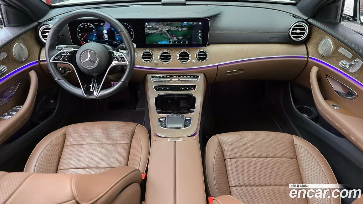 Mercedes-Benz E-Class — фото 10
