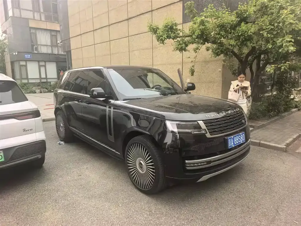 Land Rover Range Rover — фото 1