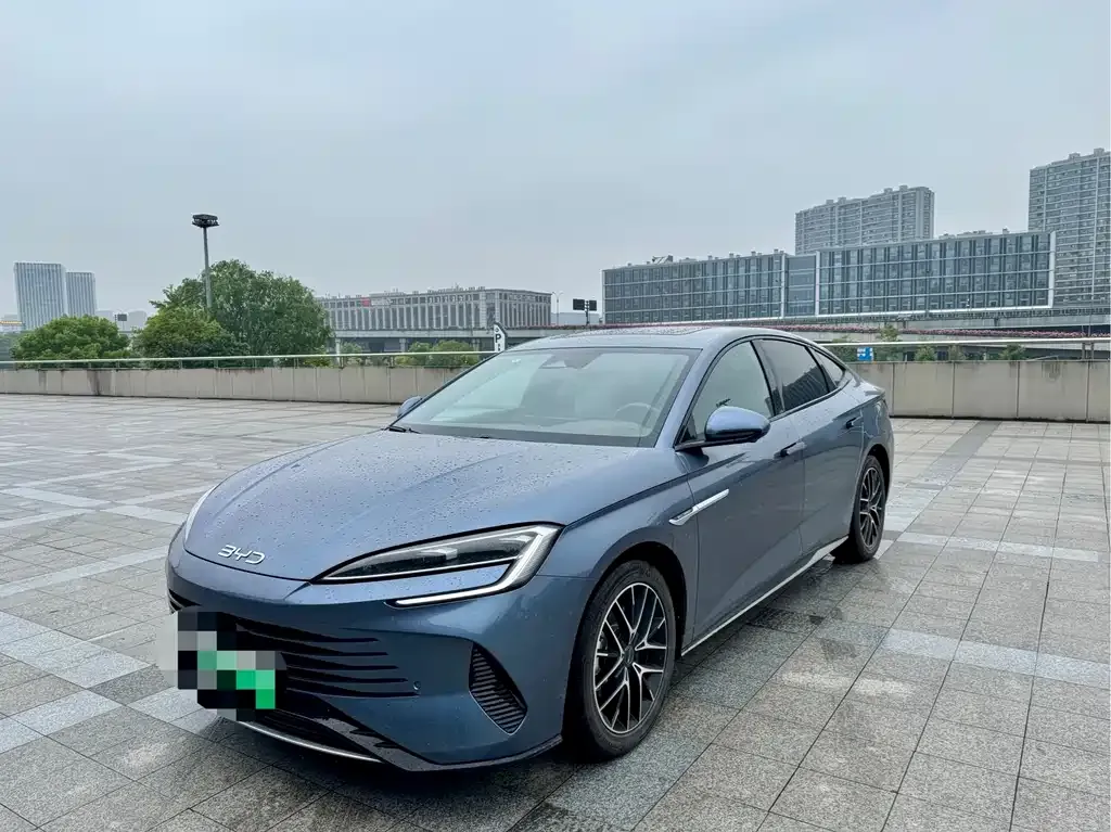 BYD Seal — фото 1