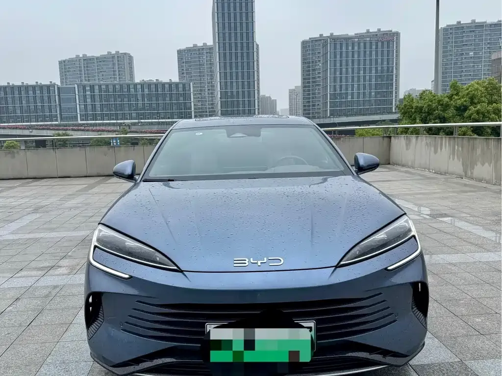 BYD Seal — фото 2