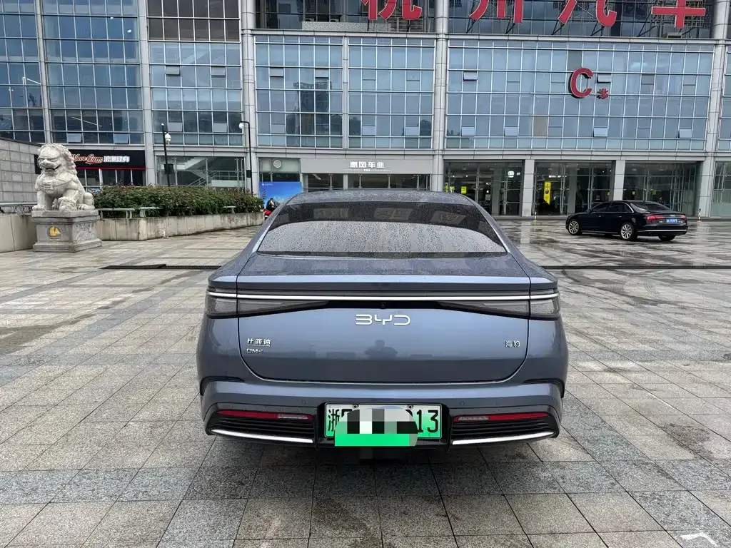 BYD Seal — фото 6