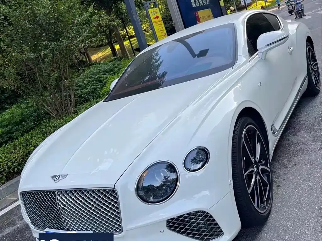 Bentley Continental — фото 1