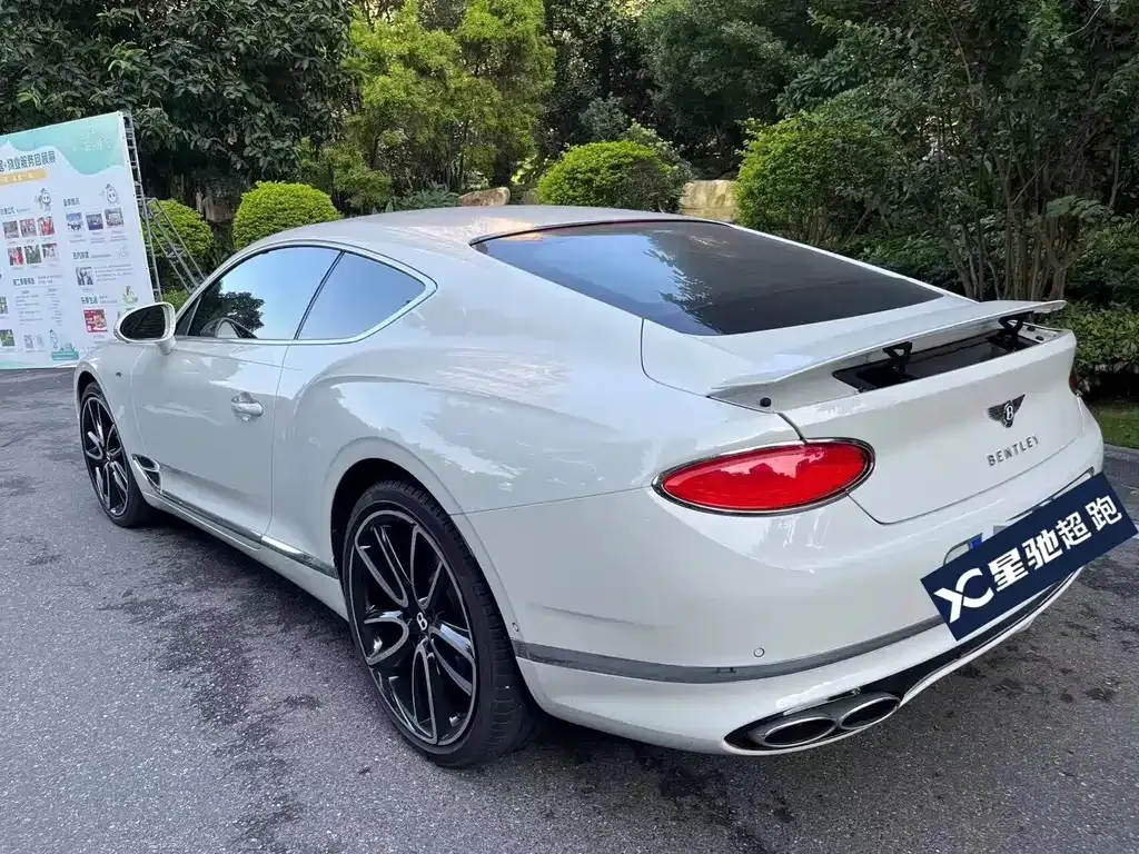 Bentley Continental — фото 7