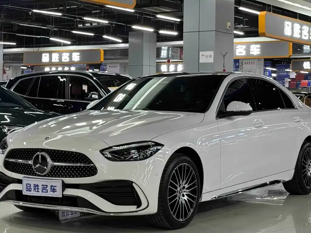 Mercedes-Benz C-Class — фото 1