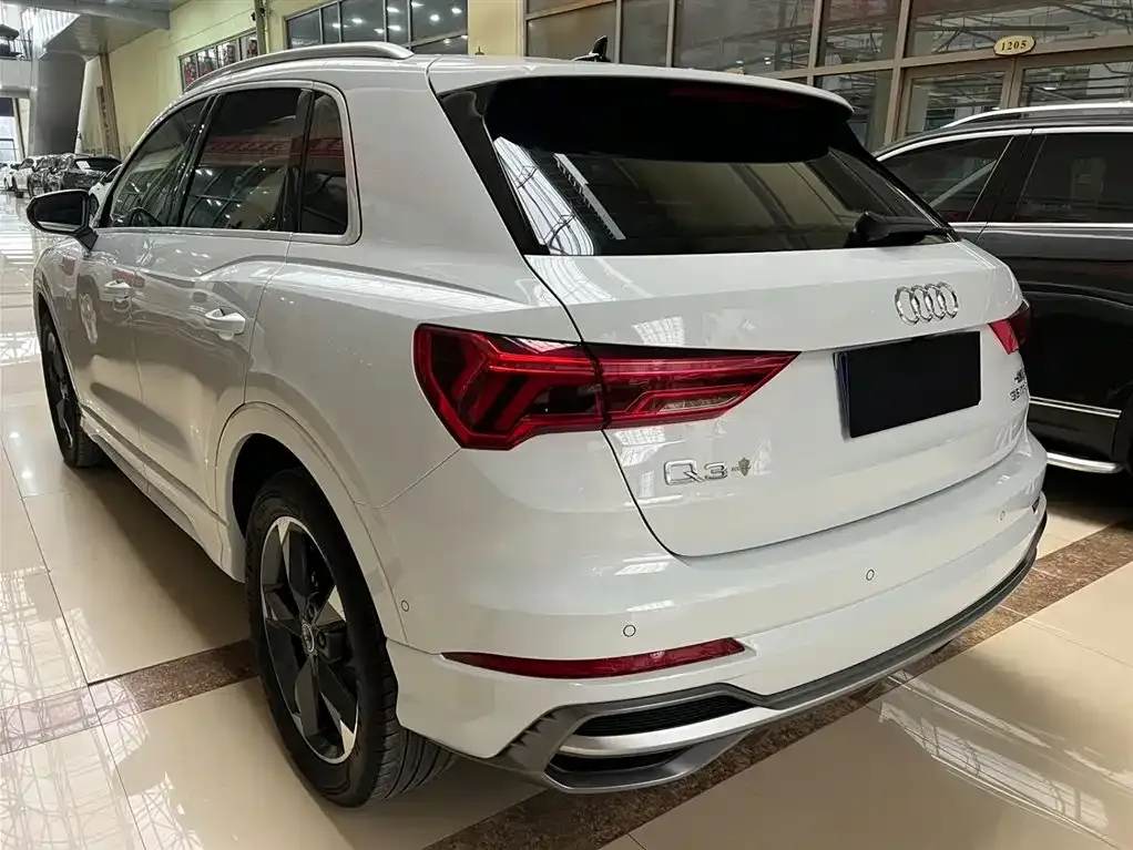 Audi Q3 — фото 5