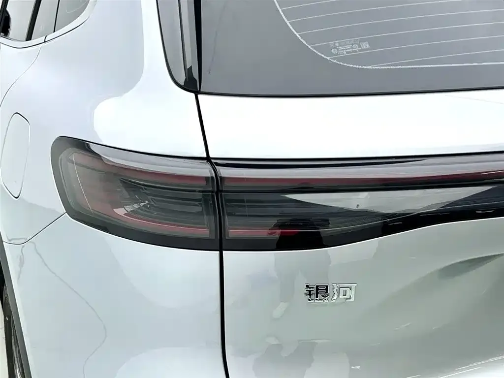 Geely Galaxy Xingjian 7 — фото 3