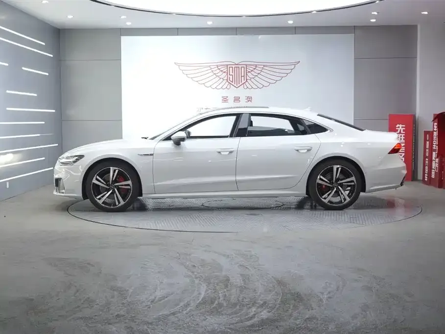 Audi A7L — фото 4