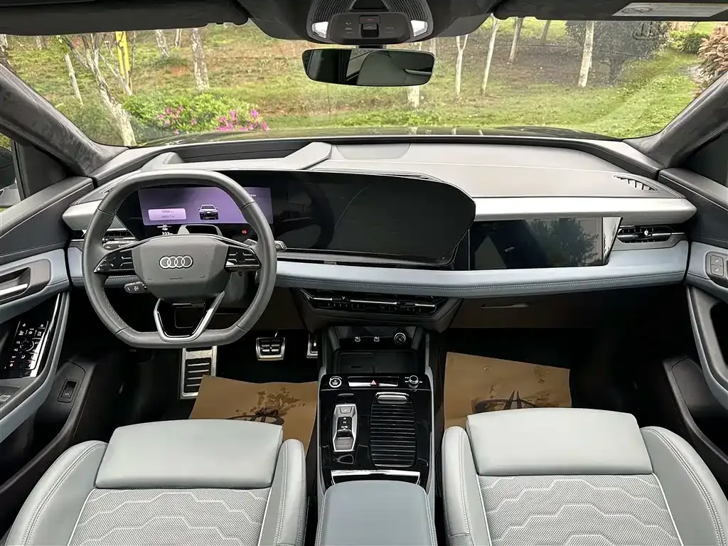 Audi Q6L e-tron — фото 4