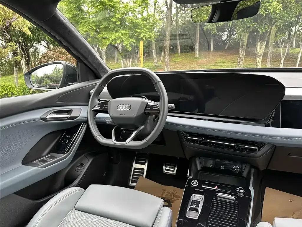 Audi Q6L e-tron — фото 5