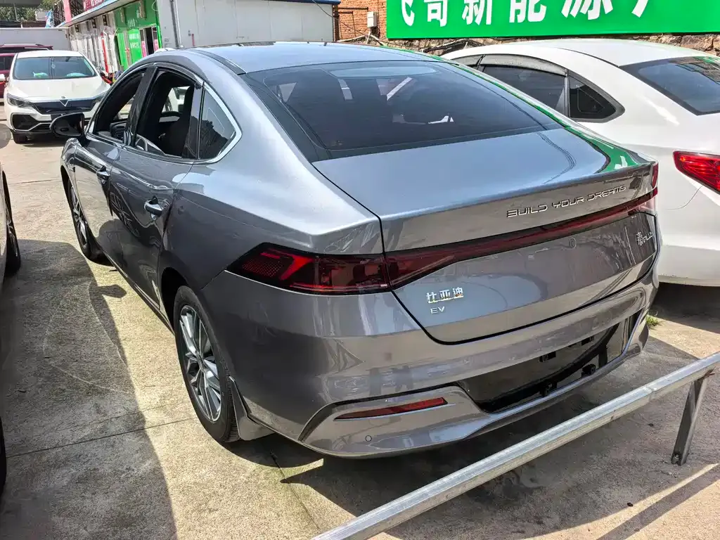 BYD Qin PLUS — фото 9