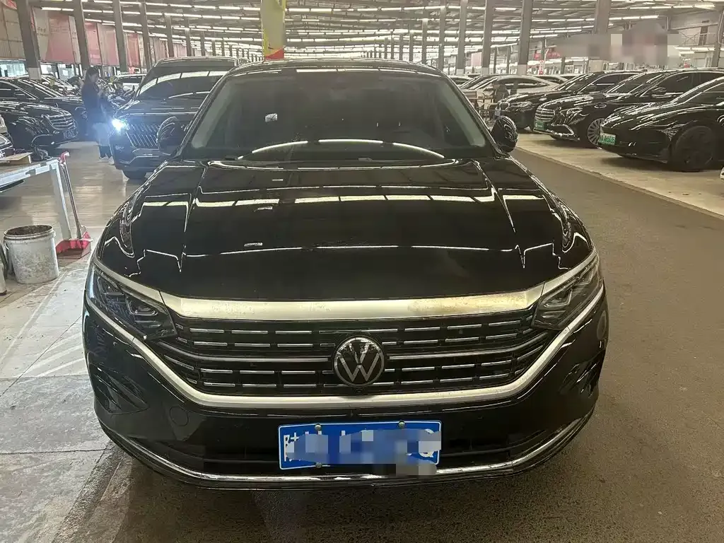 Volkswagen Passat — фото 4