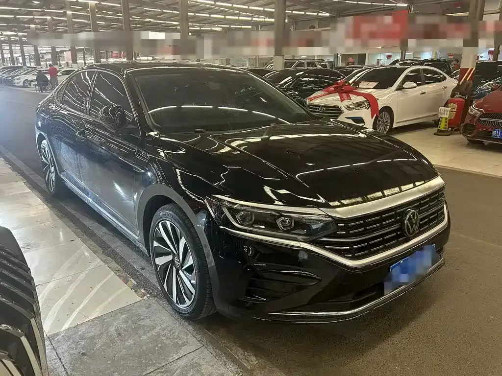 Volkswagen Passat — фото 6