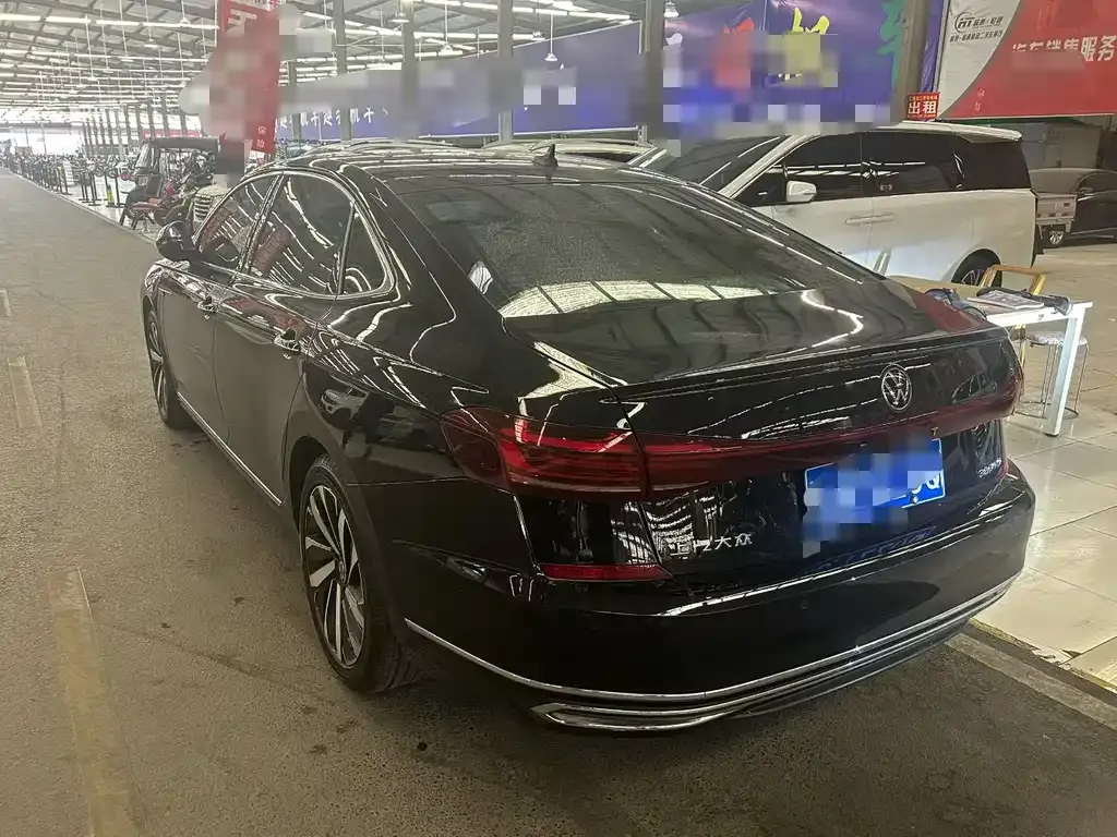Volkswagen Passat — фото 3