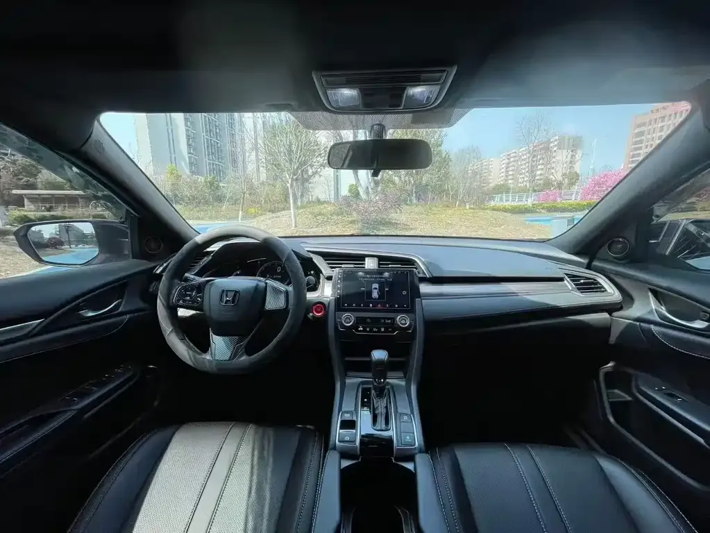 Honda Civic — фото 2