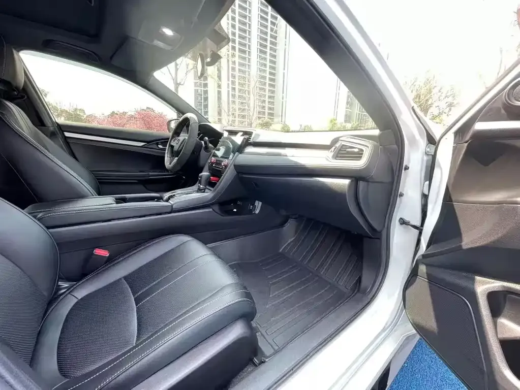 Honda Civic — фото 3