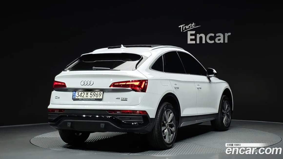 Audi Q5 — фото 2