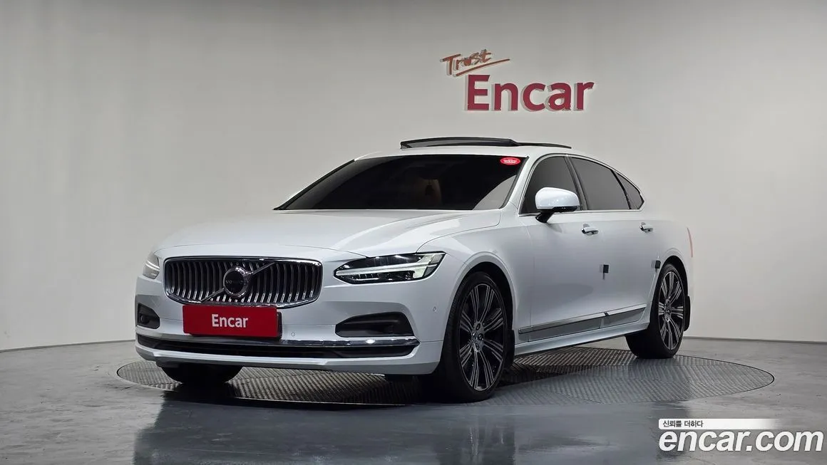Volvo S90 — фото 1