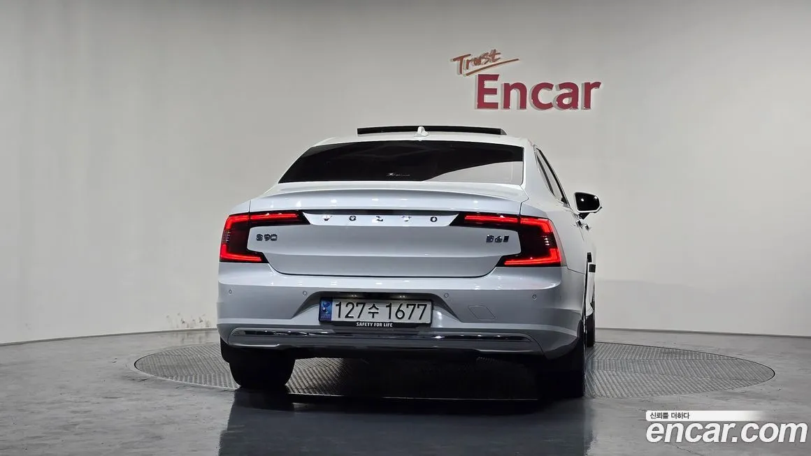Volvo S90 — фото 10