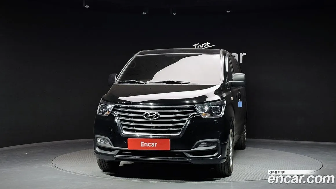 Hyundai Starex — фото 10