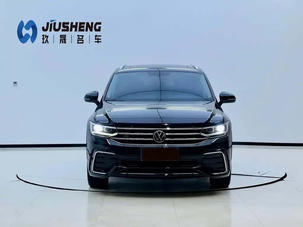 Volkswagen Tiguan X — фото 8