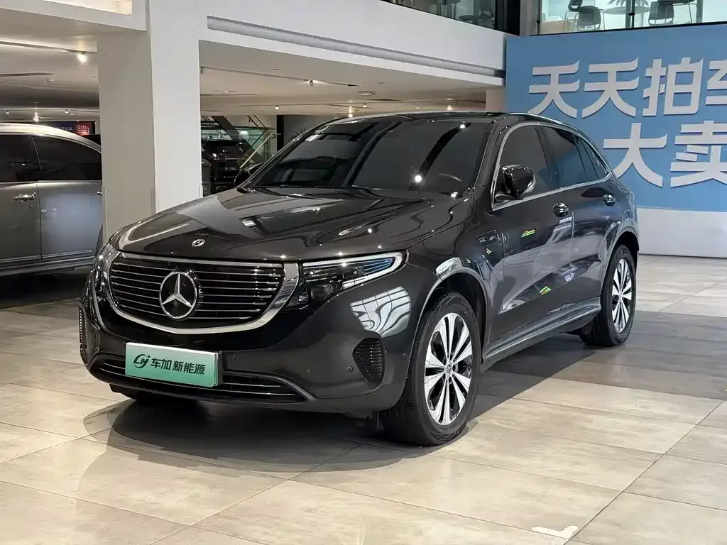Mercedes-Benz EQC — фото 1