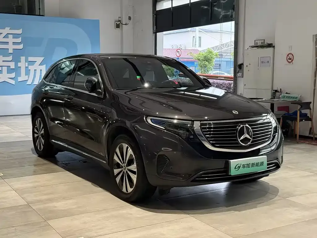 Mercedes-Benz EQC — фото 9
