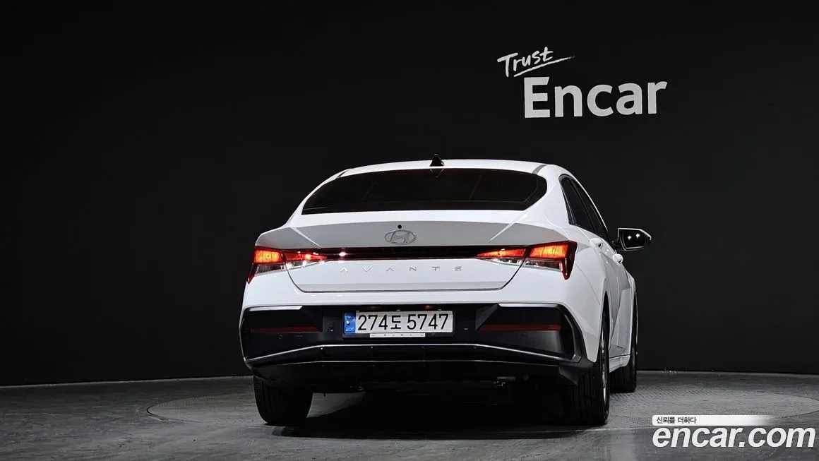 Hyundai AVANTE — фото 5